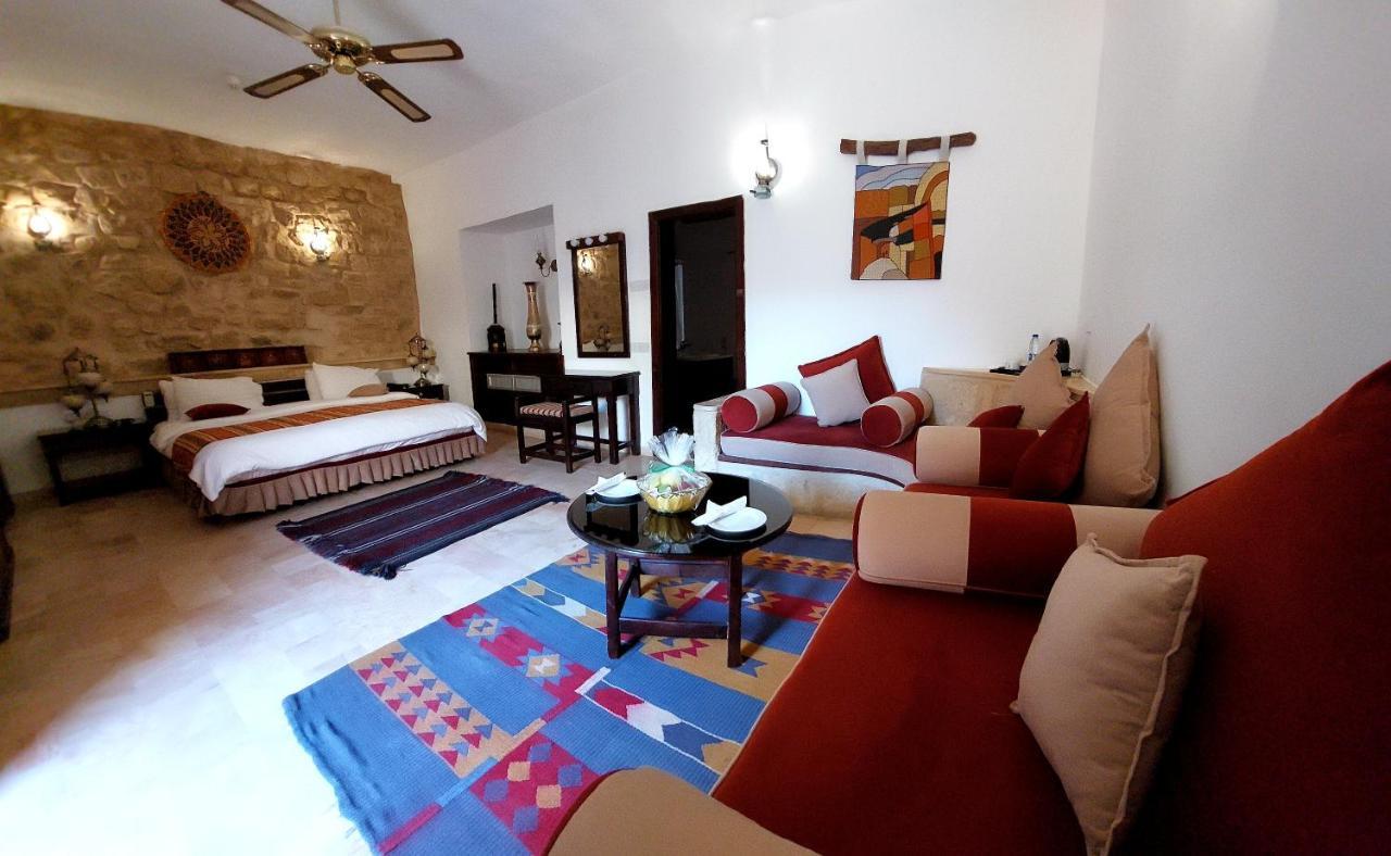 Hayat Zaman Hotel And Resort Petra Wadi Musa Eksteriør billede