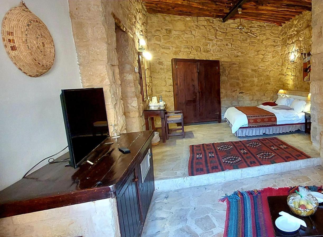 Hayat Zaman Hotel And Resort Petra Wadi Musa Eksteriør billede