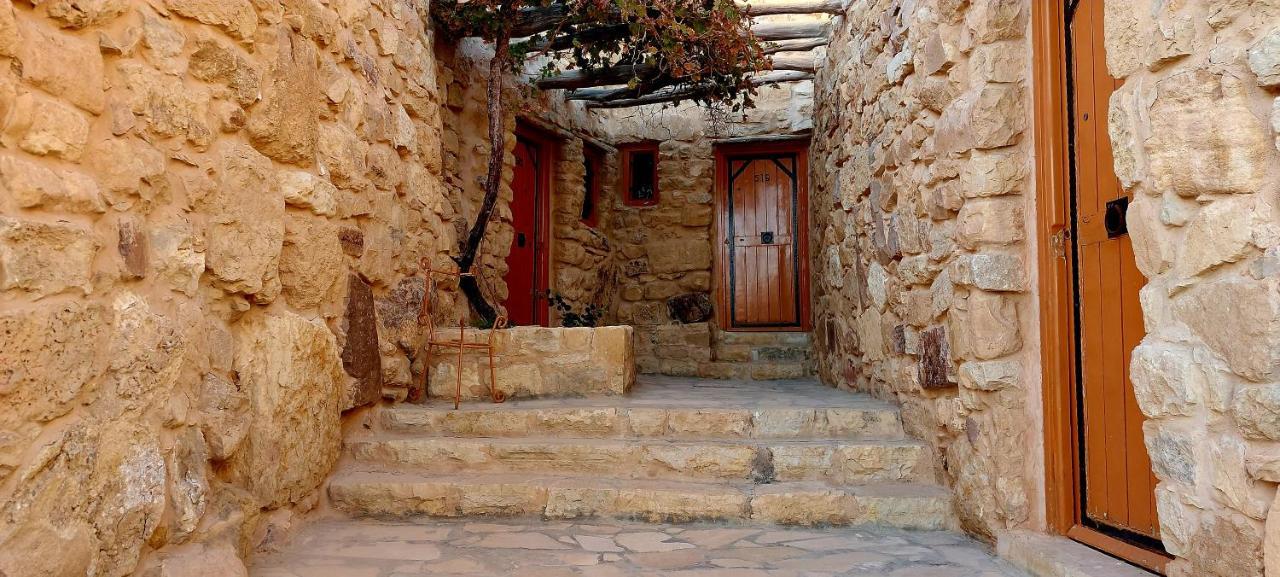 Hayat Zaman Hotel And Resort Petra Wadi Musa Eksteriør billede
