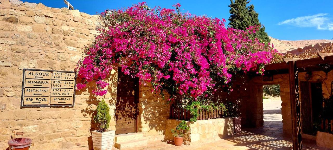Hayat Zaman Hotel And Resort Petra Wadi Musa Eksteriør billede